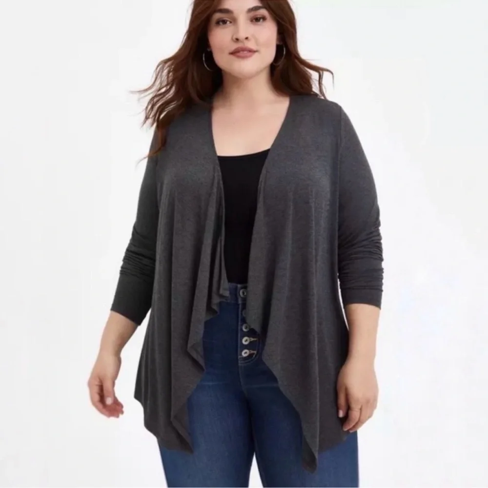 Torrid super soft gray draped open front waterfall cardigan size 1X - Picture 3 of 10